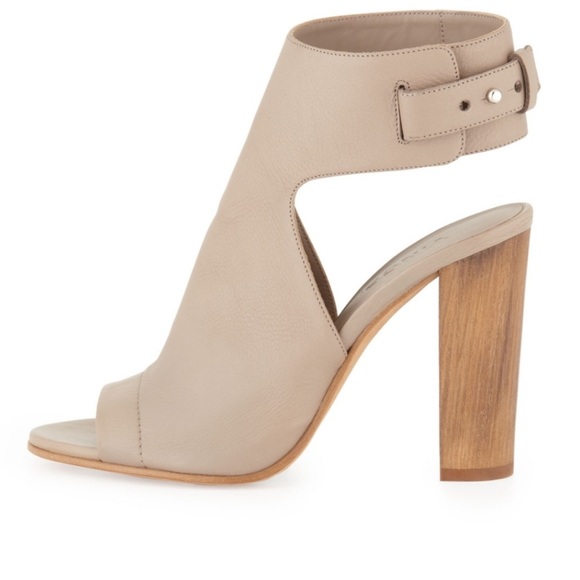 Vince Addie Open-Toe Buckle-Back Sandal Taupe - Picture 3 of 16